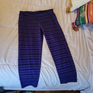ATHLETA Purple Striped Cropped Yoga Pants Leggings Sz S